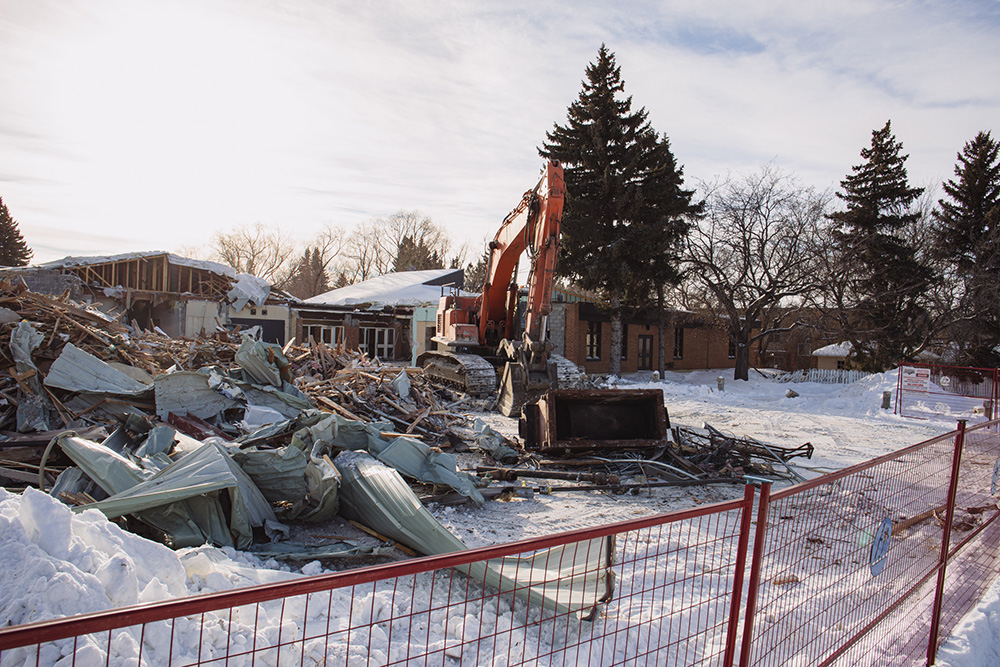 2G9A4623 building demolition